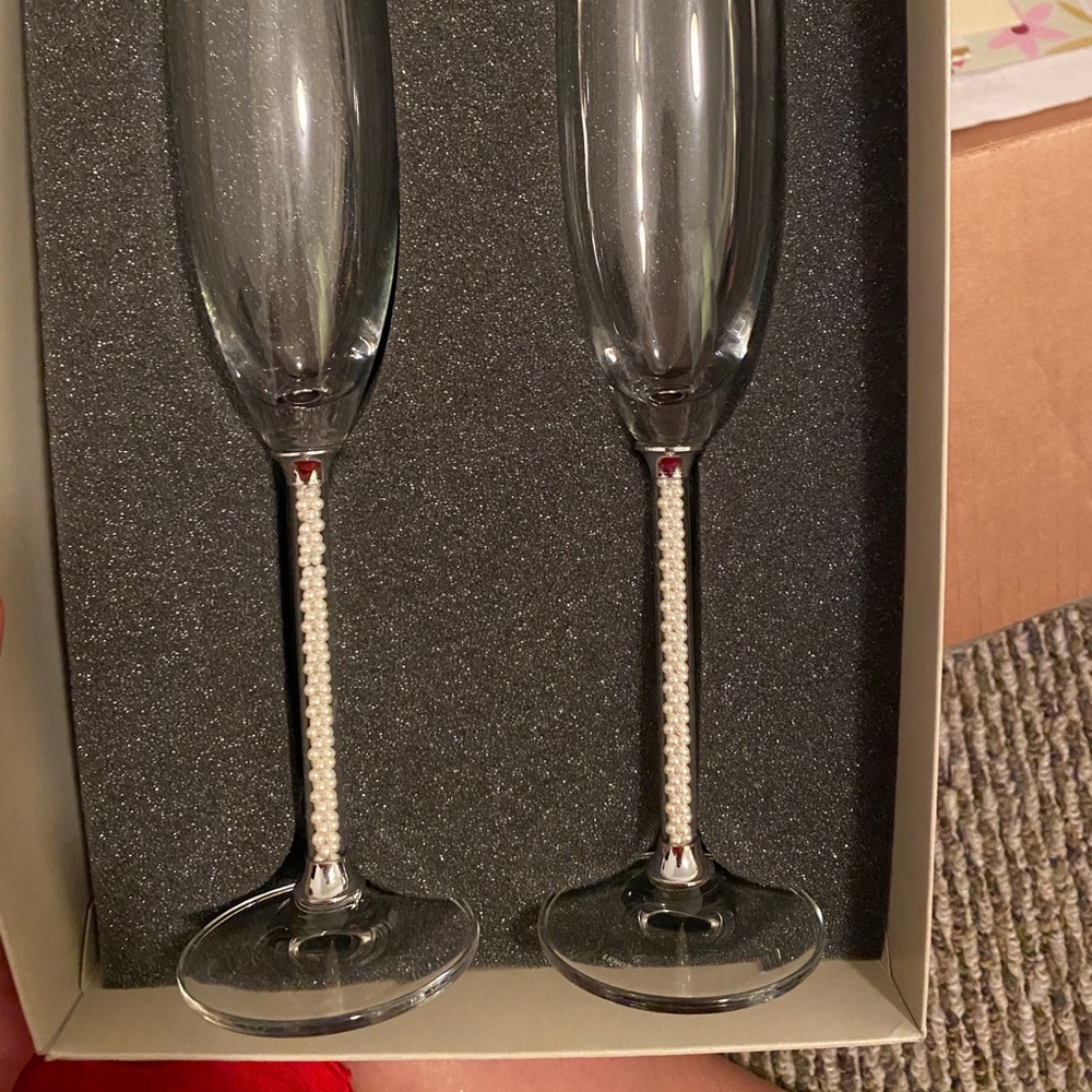 Toasting flutes